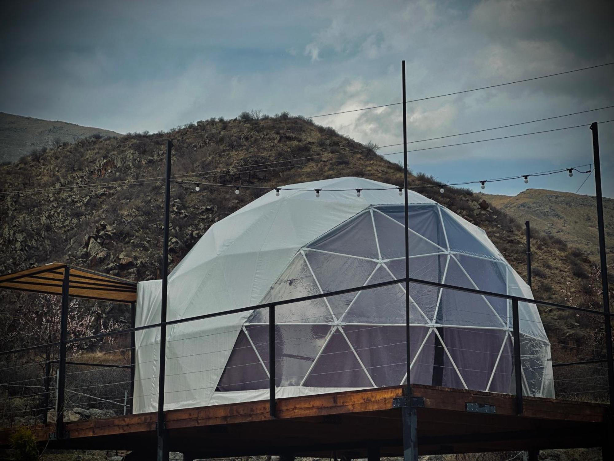 Vardzia Glamping المظهر الخارجي الصورة